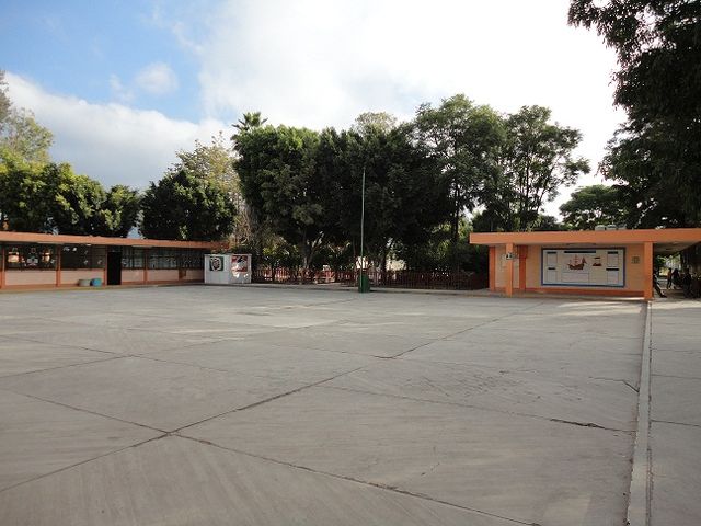 PLAZA CIVICA